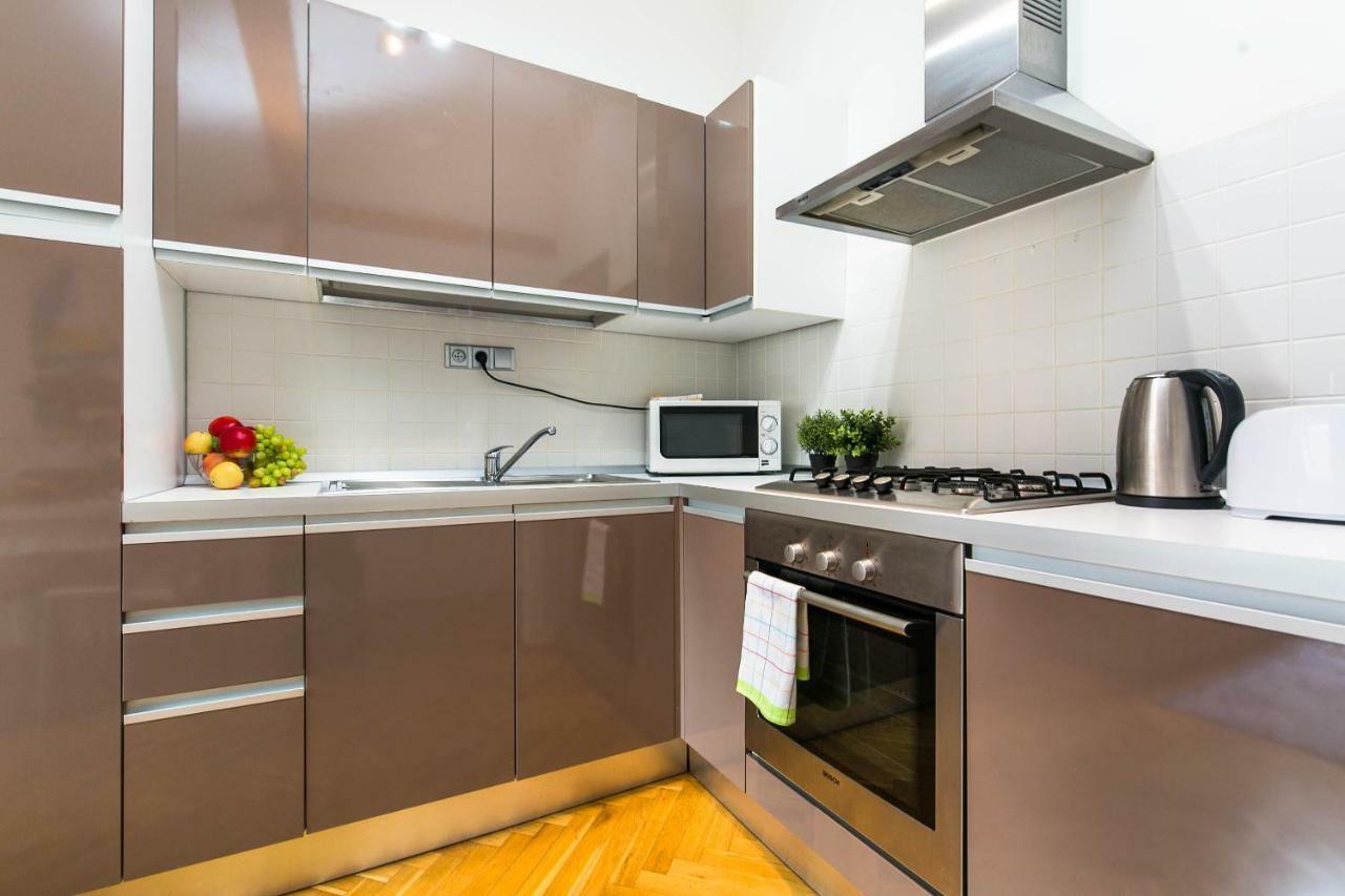 Art Ii Apartment Prag